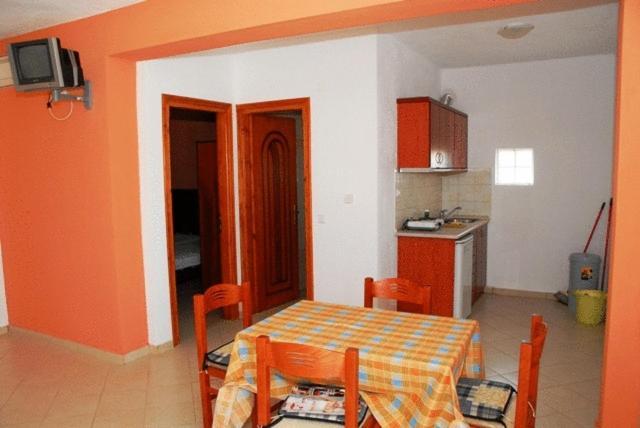Avra Apartments Limenaria  Ruang foto