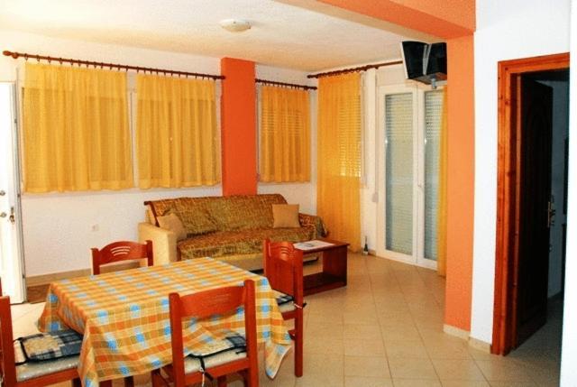 Avra Apartments Limenaria  Ruang foto